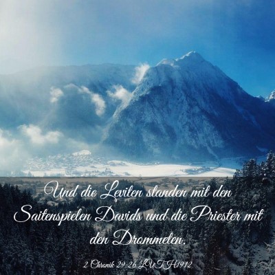Picture 03 - 2 Chronik 29:26 LUTH1912 - Und die Leviten standen mit den Saitenspielen - Bible Verse Picture